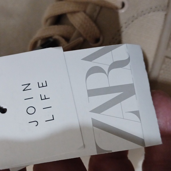 Zara, NWT, Tan High Top, Canvas, Lace up Boots. SZ 40 - 9 US. - Picture 8 of 8